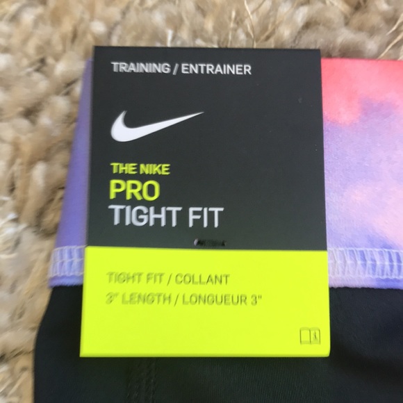 Nike Women’s 3” Tie-Dye Pro Shorts-NEW - Picture 3 of 6